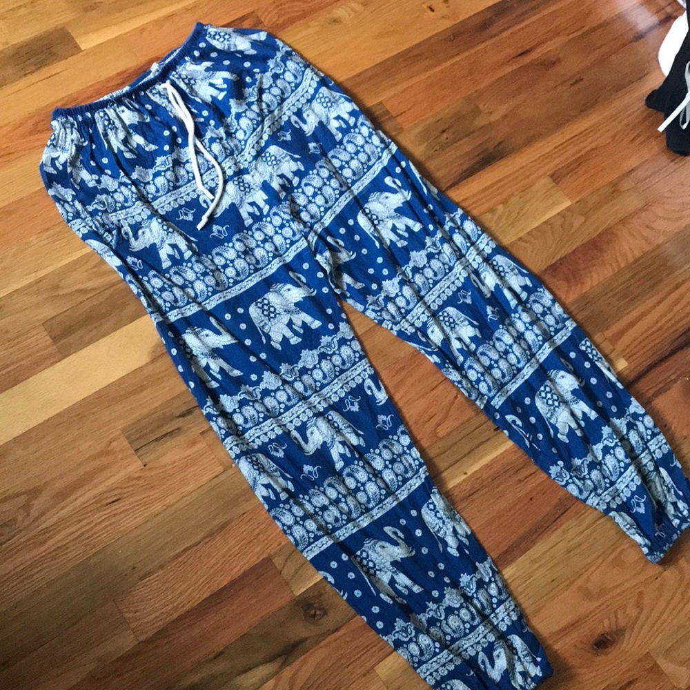 Fully adjustable blue elephant pants size S
